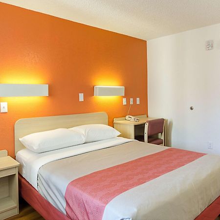 Motel 6- Denver, Co Downtown Extérieur photo