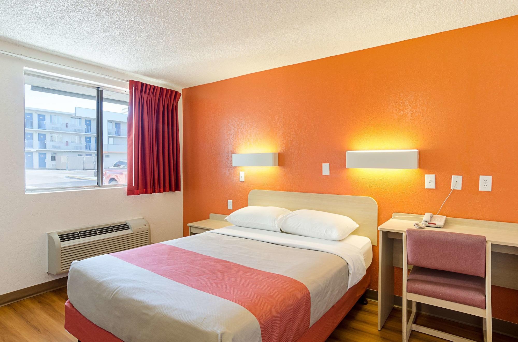 Motel 6- Denver, Co Downtown Extérieur photo