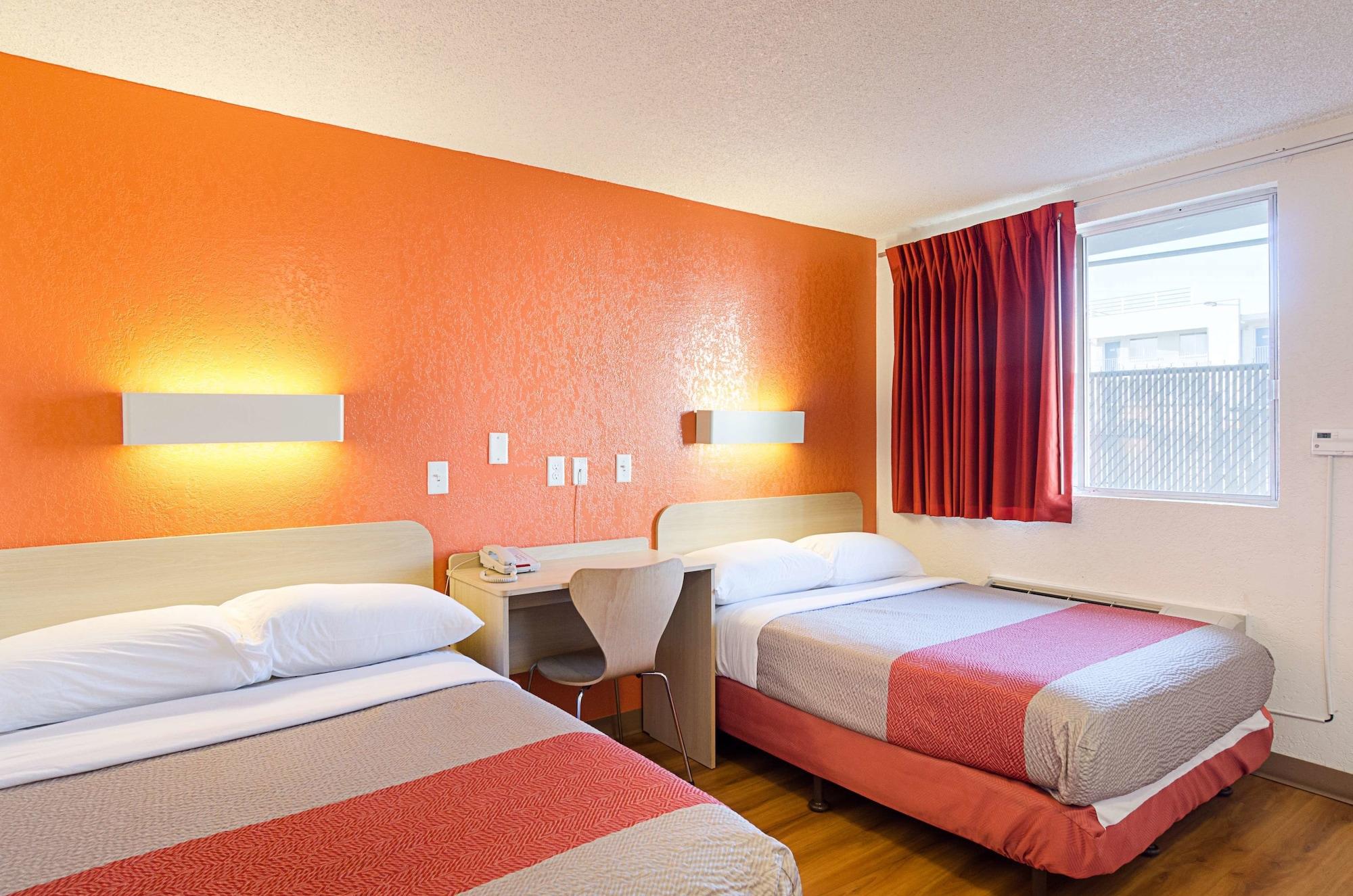 Motel 6- Denver, Co Downtown Extérieur photo