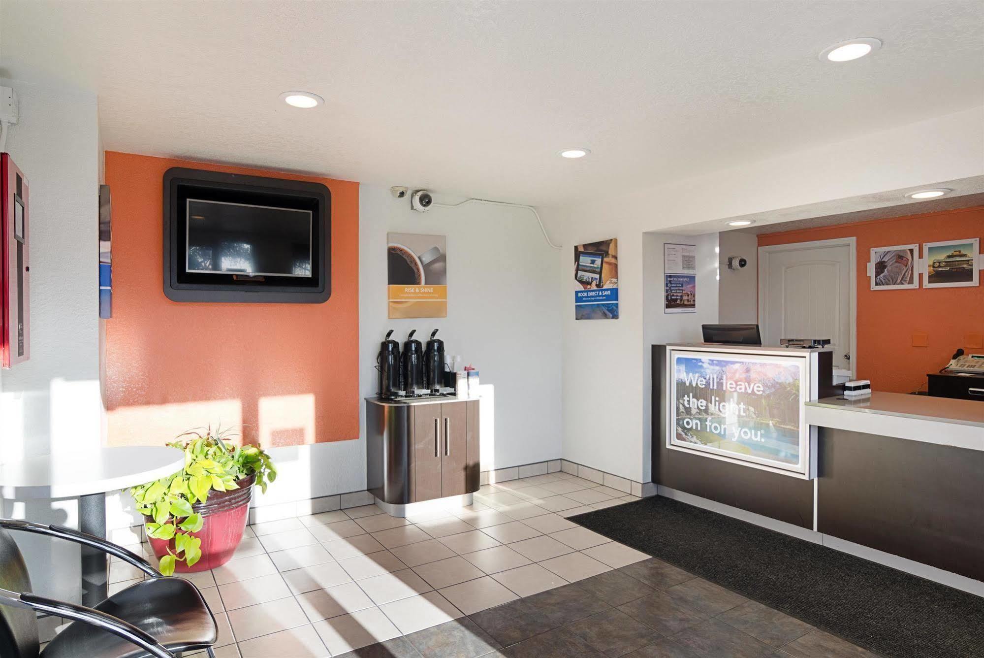 Motel 6- Denver, Co Downtown Extérieur photo